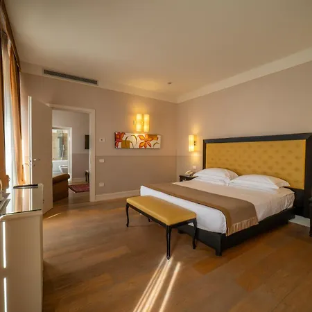 Palazzo San Lorenzo & Hotel 4*
