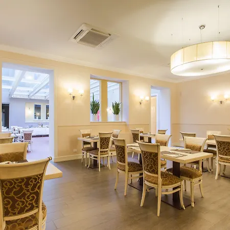 Palazzo San Lorenzo & 4*