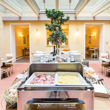 Palazzo San Lorenzo & 4* Colle di Val d'Elsa